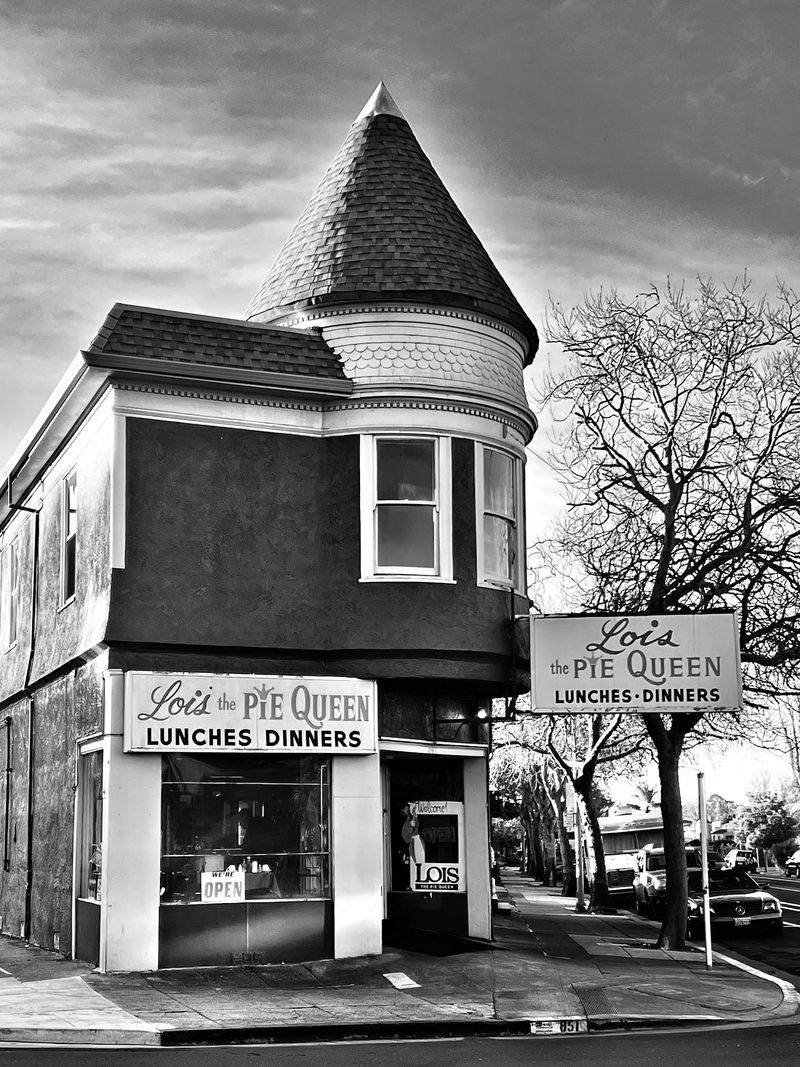 Lois The Pie Queen, Oakland, CA