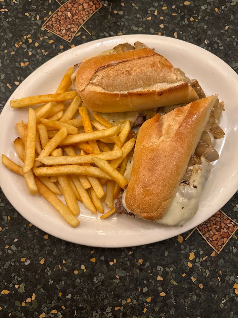 Lunch Classics for the Afternoon Crowd