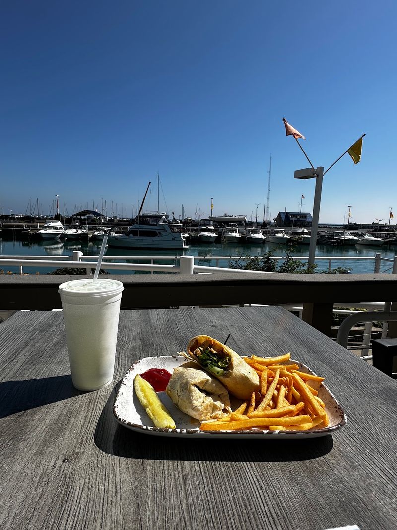 Lunch Delivered to the Boat Slip Lunch Delivered to the Boat Slip