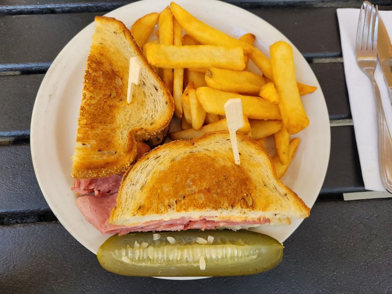 Lunch Has a Seat at the Table Too