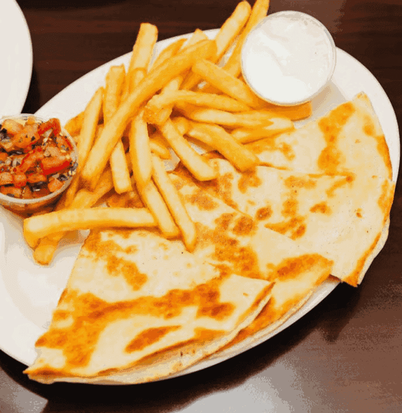 Lunch Plates and Lunchtime Specials