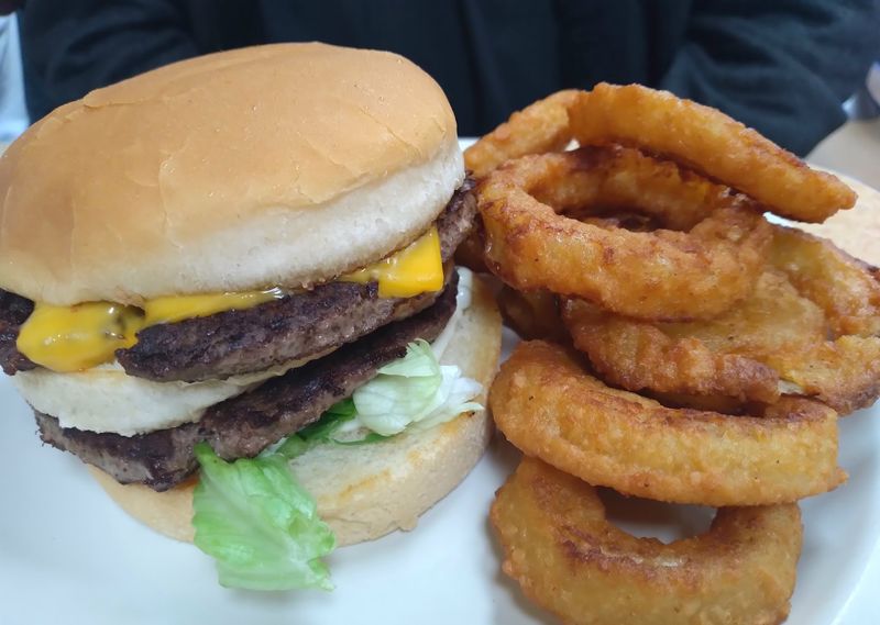 Lunch Plates and Old-School Favorites
