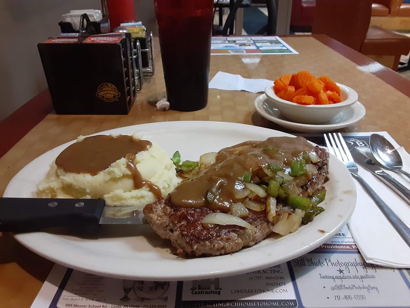 Lunch and Dinner After the Morning Rush Lunch and Dinner After the Morning Rush
