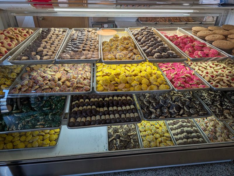 Lyndhurst Pastry Shop, Lyndhurst, NJ