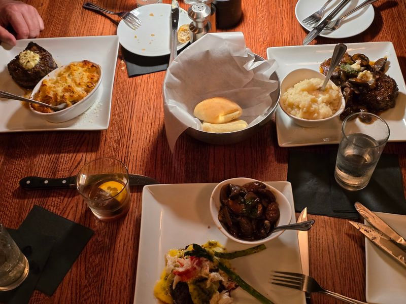 Made for Milestones and Meetings Made for Milestones and Meetings