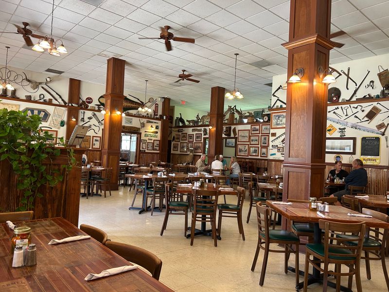 Marsh Landing Restaurant, Fellsmere, FL Marsh Landing Restaurant, Fellsmere, FL