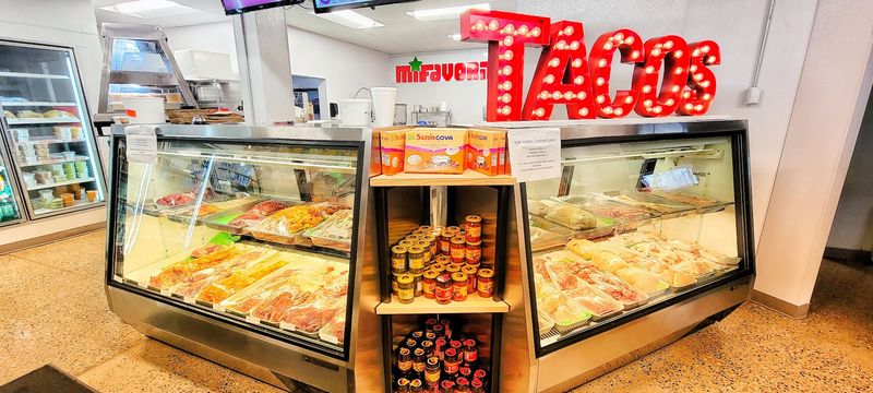 Mi Favorita Grocery, Holland, MI Mi Favorita Grocery, Holland, MI
