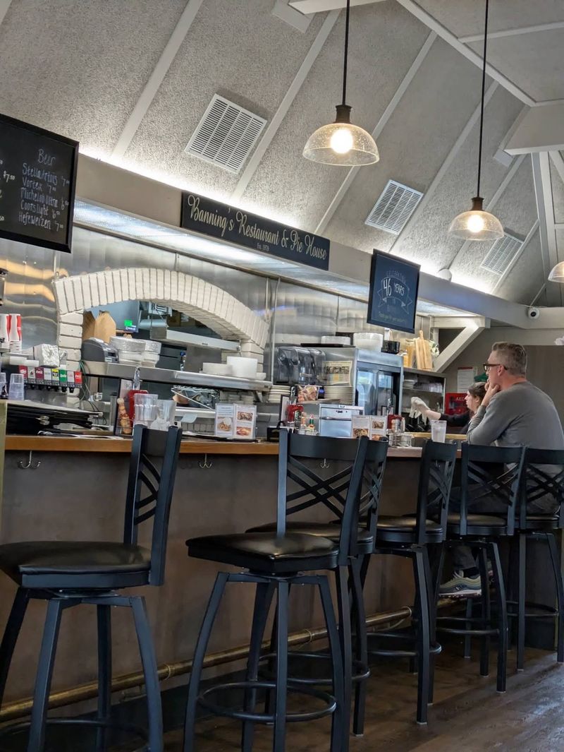 Mid-Century Makeover, Diner Soul