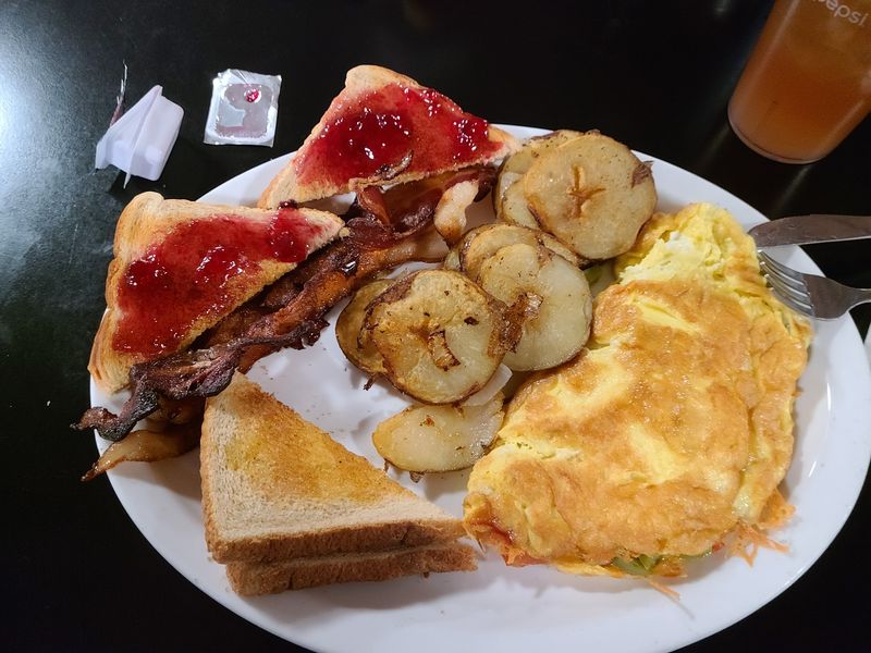 Mimi's, Ste. Genevieve, MO