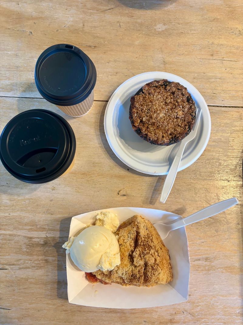 Mom's Pie House - Wynola, Julian, CA