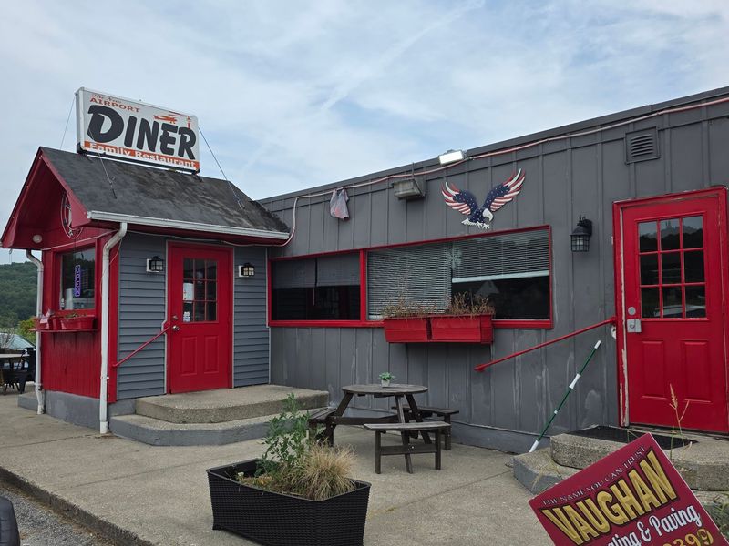 New Airport Diner, Wantage, NJ