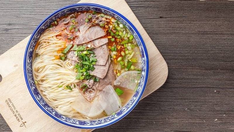 Núodle 牛一嘴, Bellevue, WA Núodle 牛一嘴, Bellevue, WA