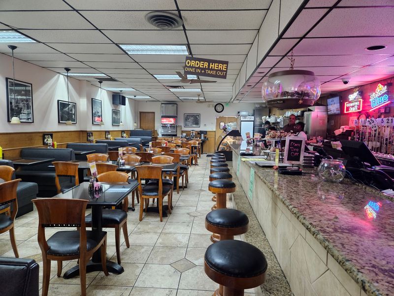 Old-School Counter, Modern-Day Crowd