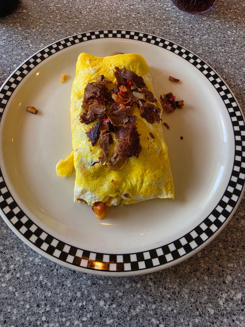 Omelets, Benedicts, and Lunch Plates