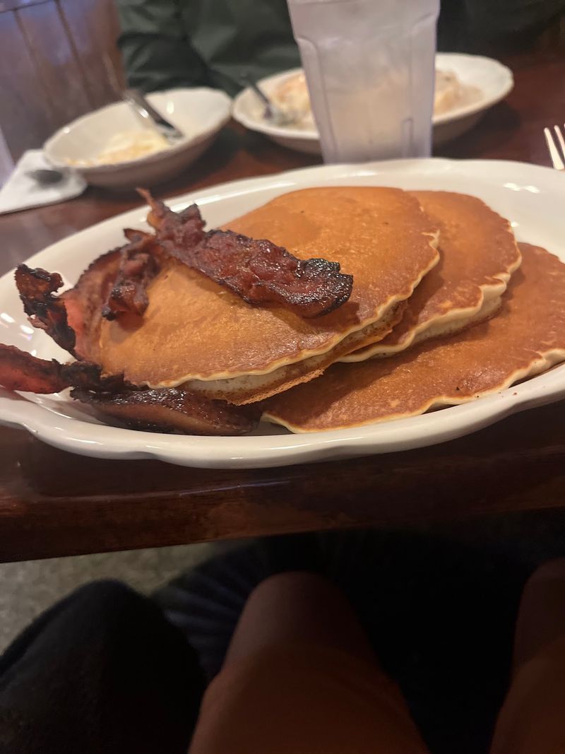 Omelettes, Pancakes, and the Big Breakfast Omelettes, Pancakes, and the Big Breakfast