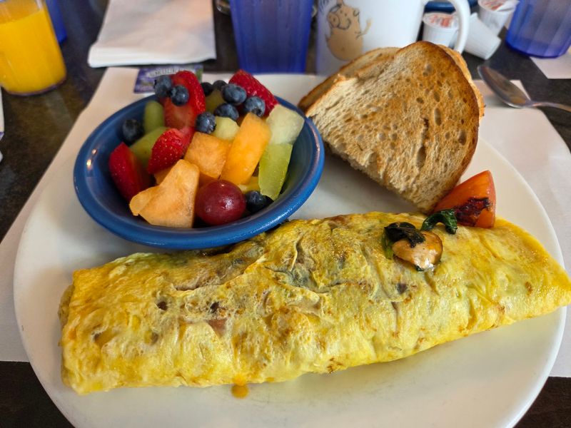 Omelettes and Savory Shore Classics Omelettes and Savory Shore Classics