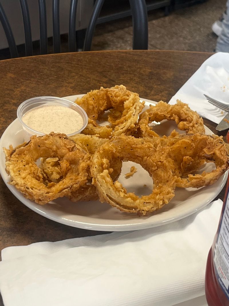 Onion Rings With Serious Ambition Onion Rings With Serious Ambition