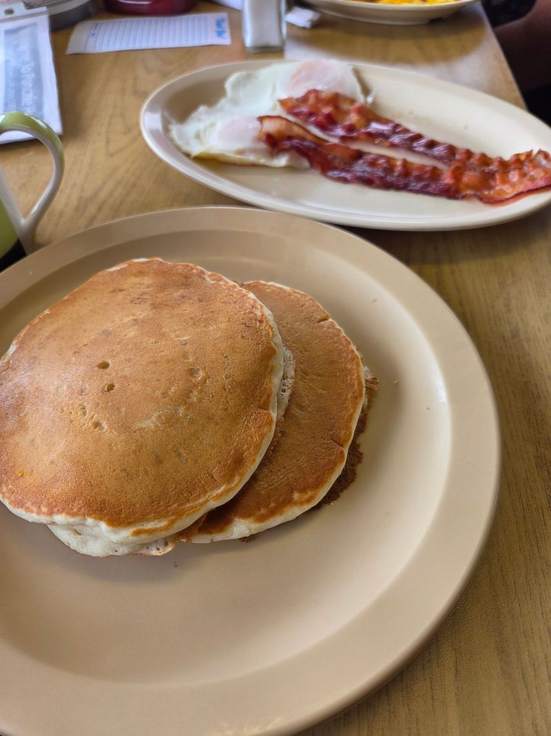 Pancake Hut, Carthage, MO