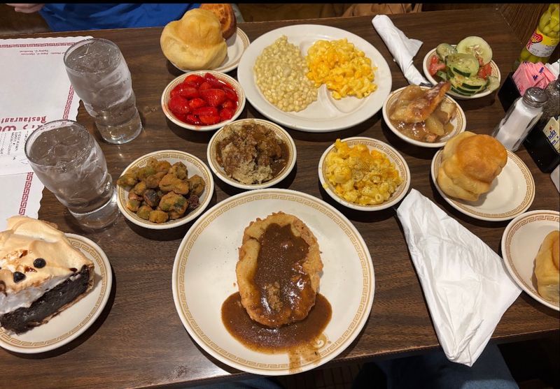 Parking, Pie, and a Worthy Weekday Lunch