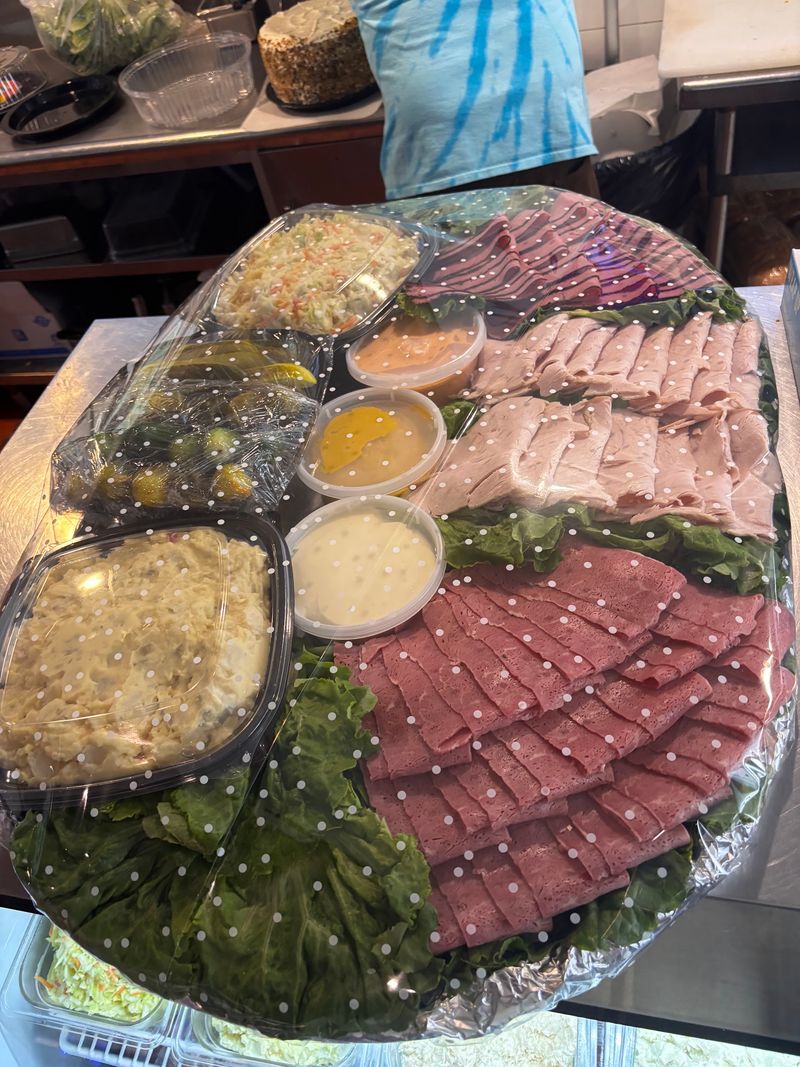 Party Platters for a Crowd Party Platters for a Crowd