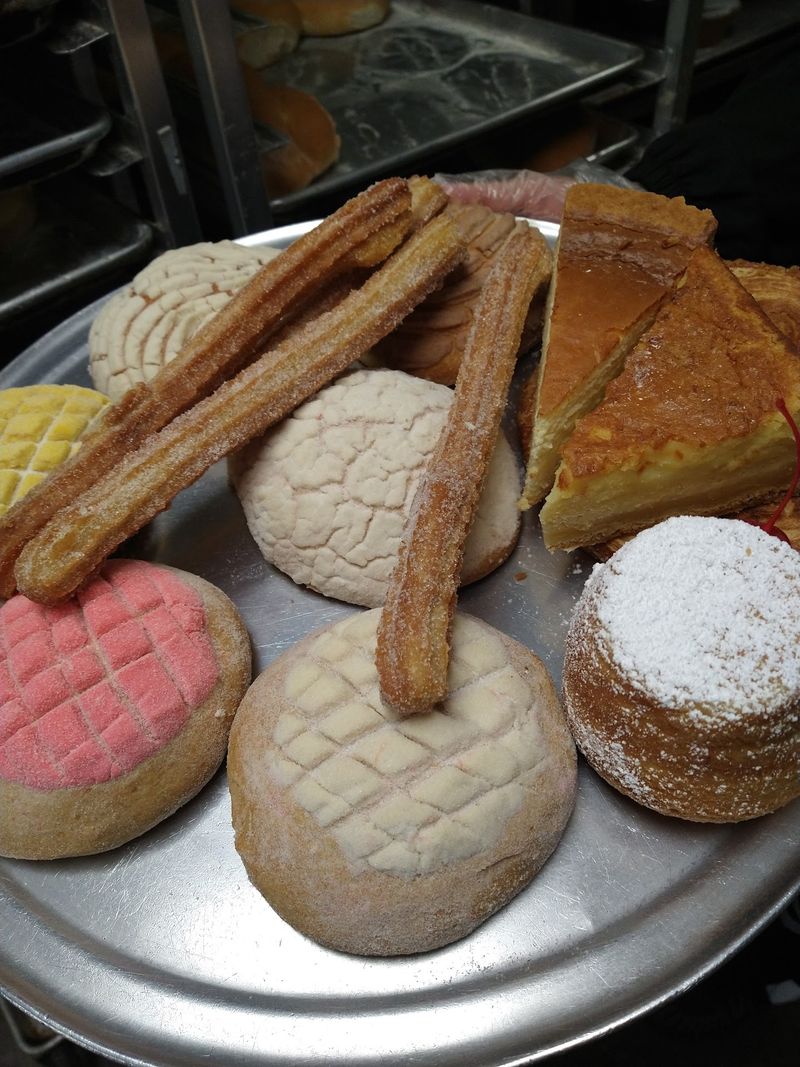 Pasteleria El Payaso, Camden, NJ