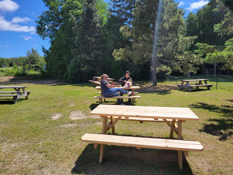 Picnic Tables Instead of Booths Picnic Tables Instead of Booths