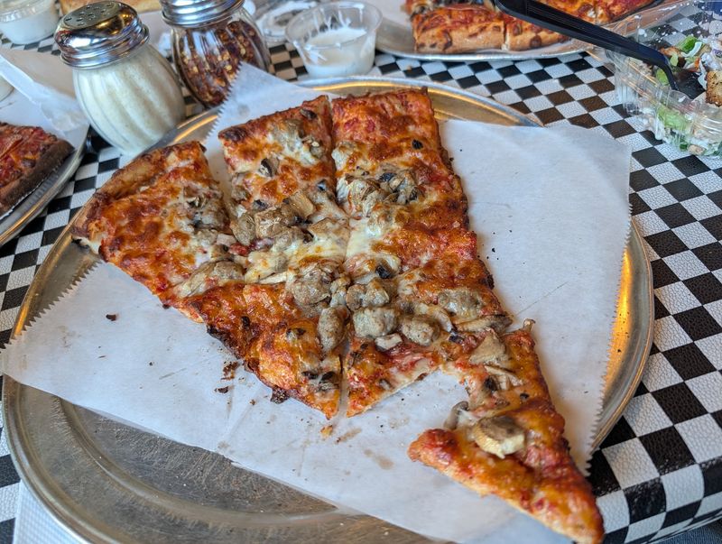 Pizza 51, Kansas City, MO Pizza 51, Kansas City, MO