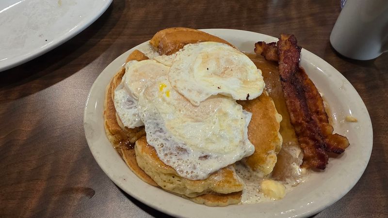 Platters Sized for Serious Hunger