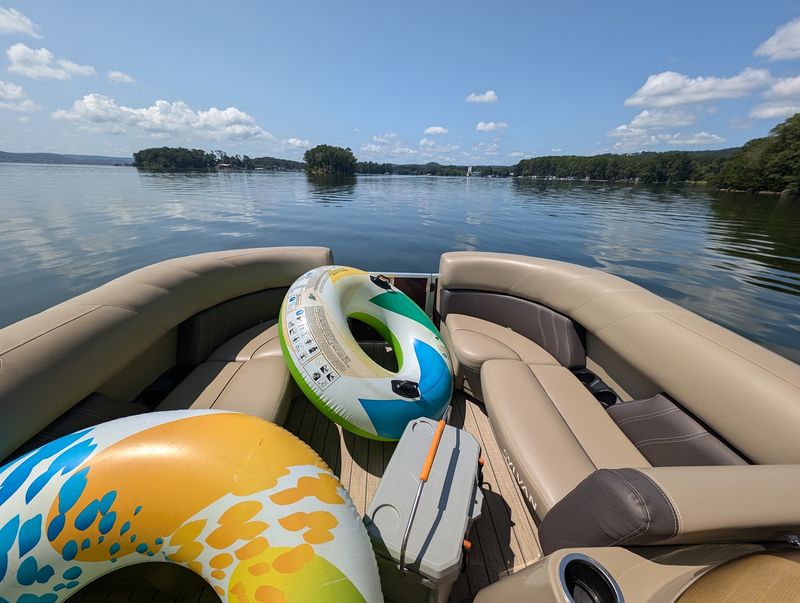 Pontoon Days for the Whole Crew Pontoon Days for the Whole Crew