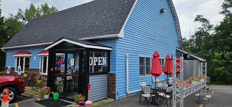 Port Ewen Diner, Port Ewen, NY Port Ewen Diner, Port Ewen, NY