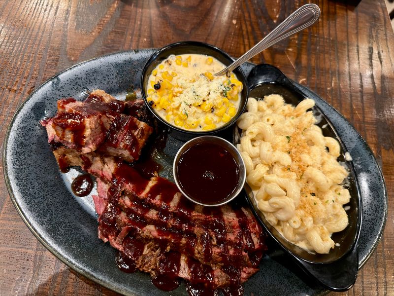 Q39 - Midtown, Kansas City, MO Q39 - Midtown, Kansas City, MO