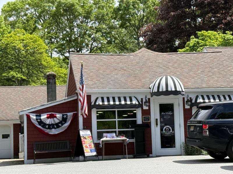 Red Cottage Restaurant, South Dennis, MA
