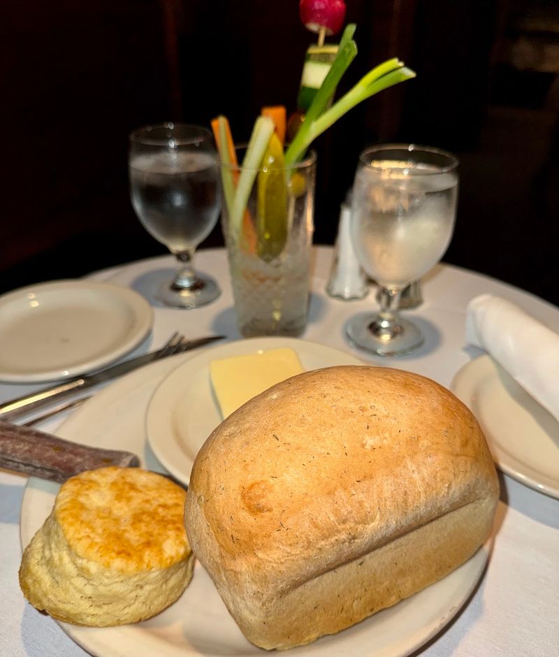 Relish Trays, Bread Baskets, and Starters Relish Trays, Bread Baskets, and Starters