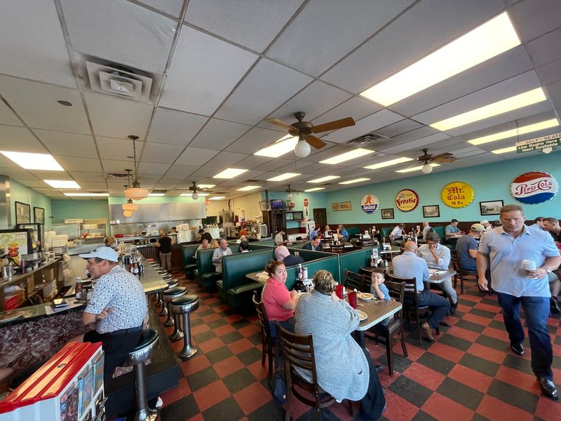 Retro Booths and Counter Stools Retro Booths and Counter Stools