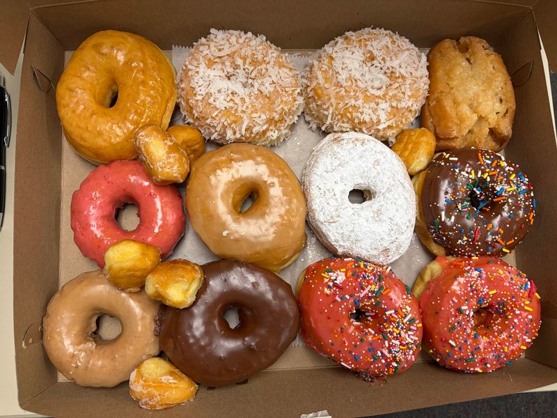 Rise'n Shine Donuts and More, Tucson, AZ
