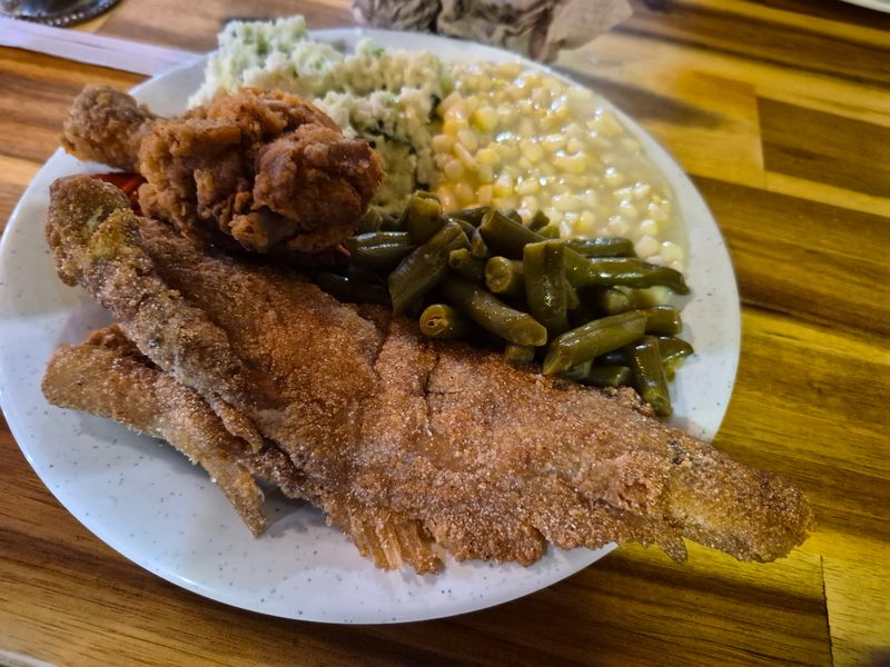 Rivers Run Catfish and Seafood House, Milner, GA Rivers Run Catfish and Seafood House, Milner, GA