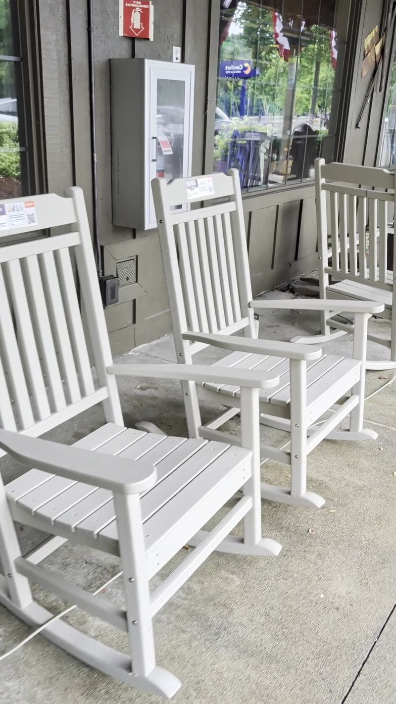 Rocking Chairs With a Front-Row Seat