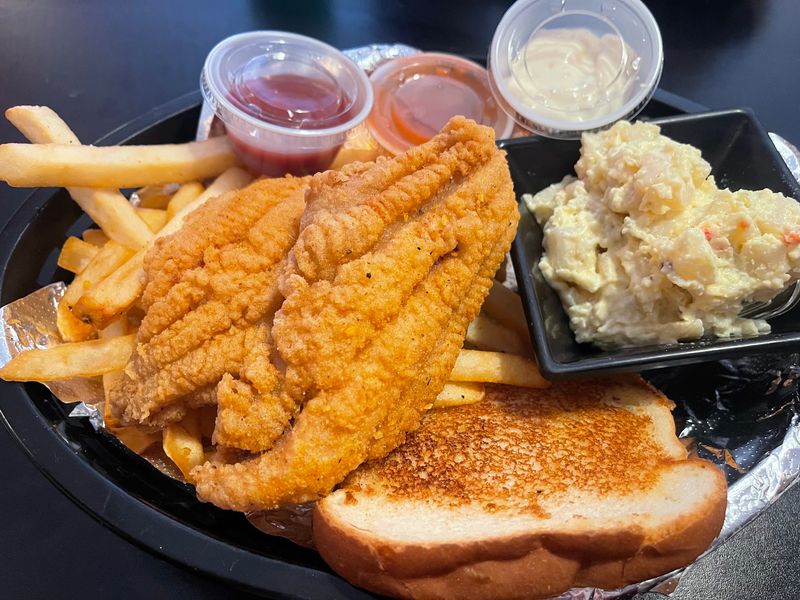 Rodneys Kitchen, Waterloo, IA