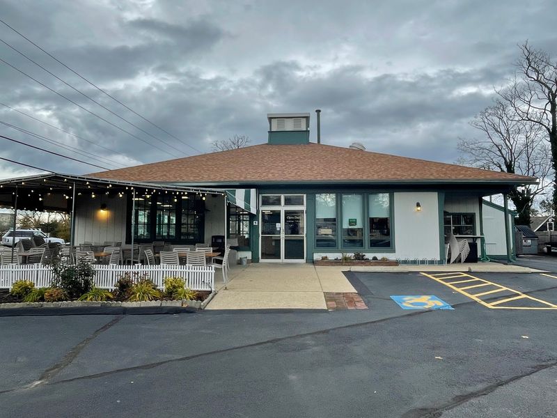 Room for Families, Dogs, and Gluten-Free Diners