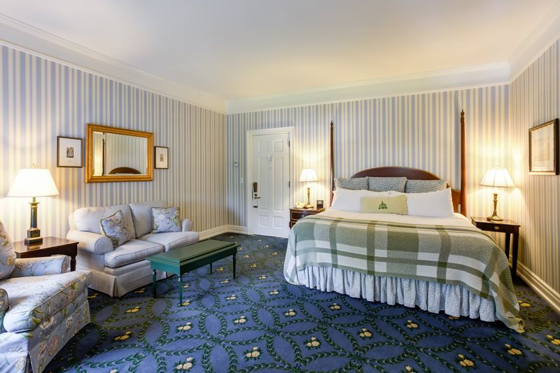 Rooms That Range From Cozy to Grand