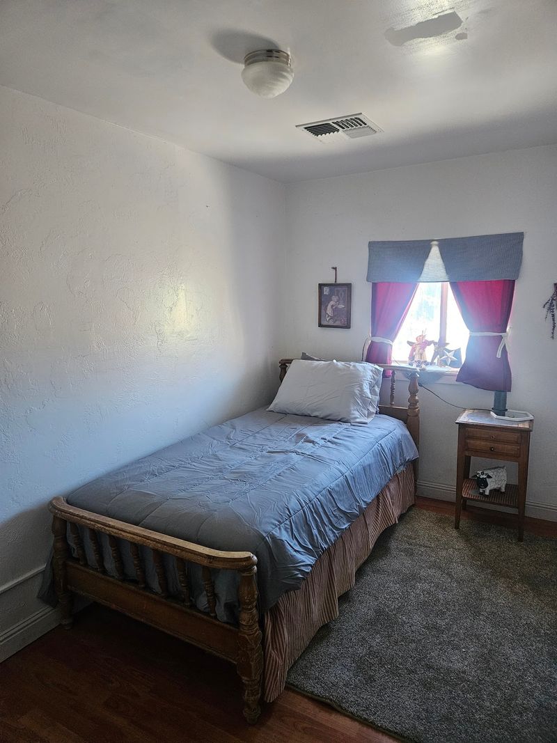 Rooms Upstairs from History