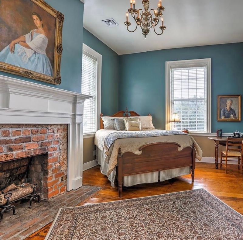 Rooms With Antiques and Fireplaces