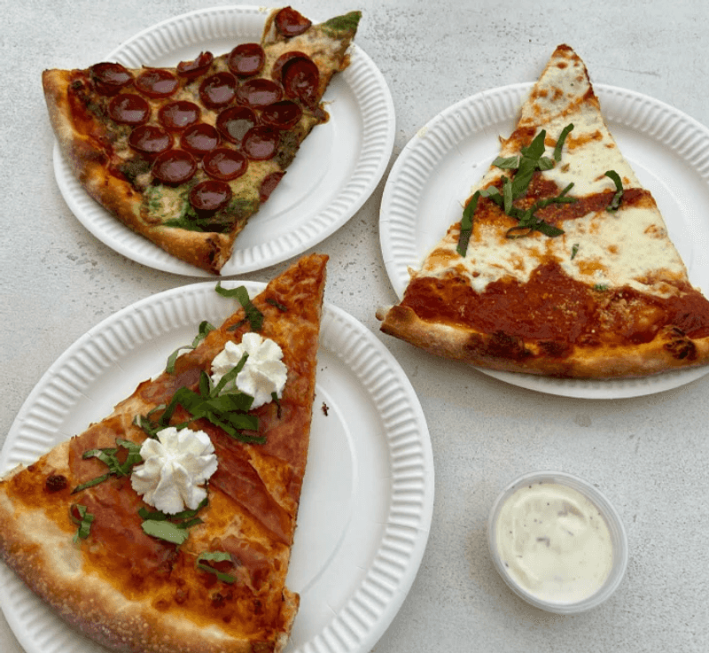 Rozzi Pizza, Santa Barbara, CA