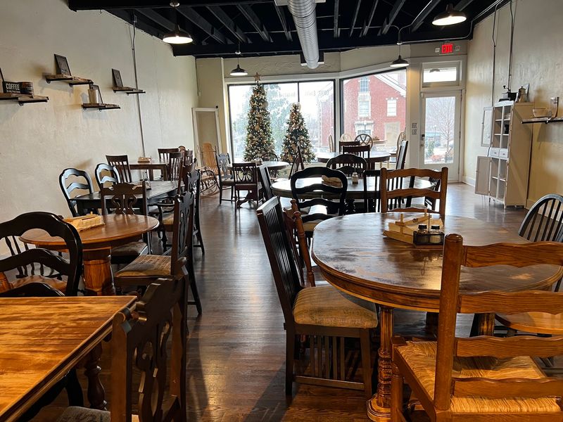 Rustic Grounds Coffee Co., Woodbury, TN Rustic Grounds Coffee Co., Woodbury, TN