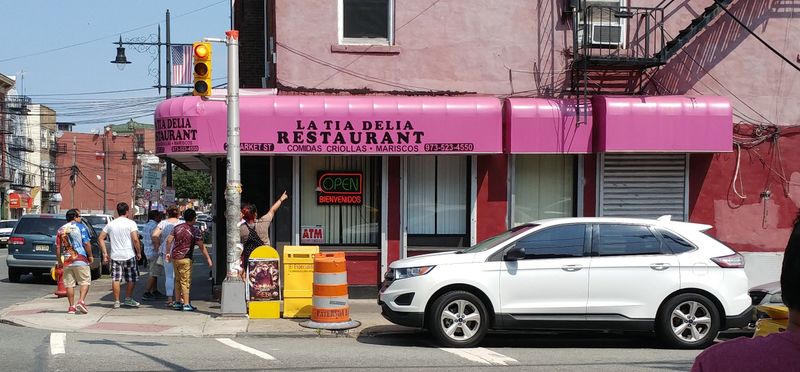 Sabores Peruanos Restaurant, Paterson, NJ