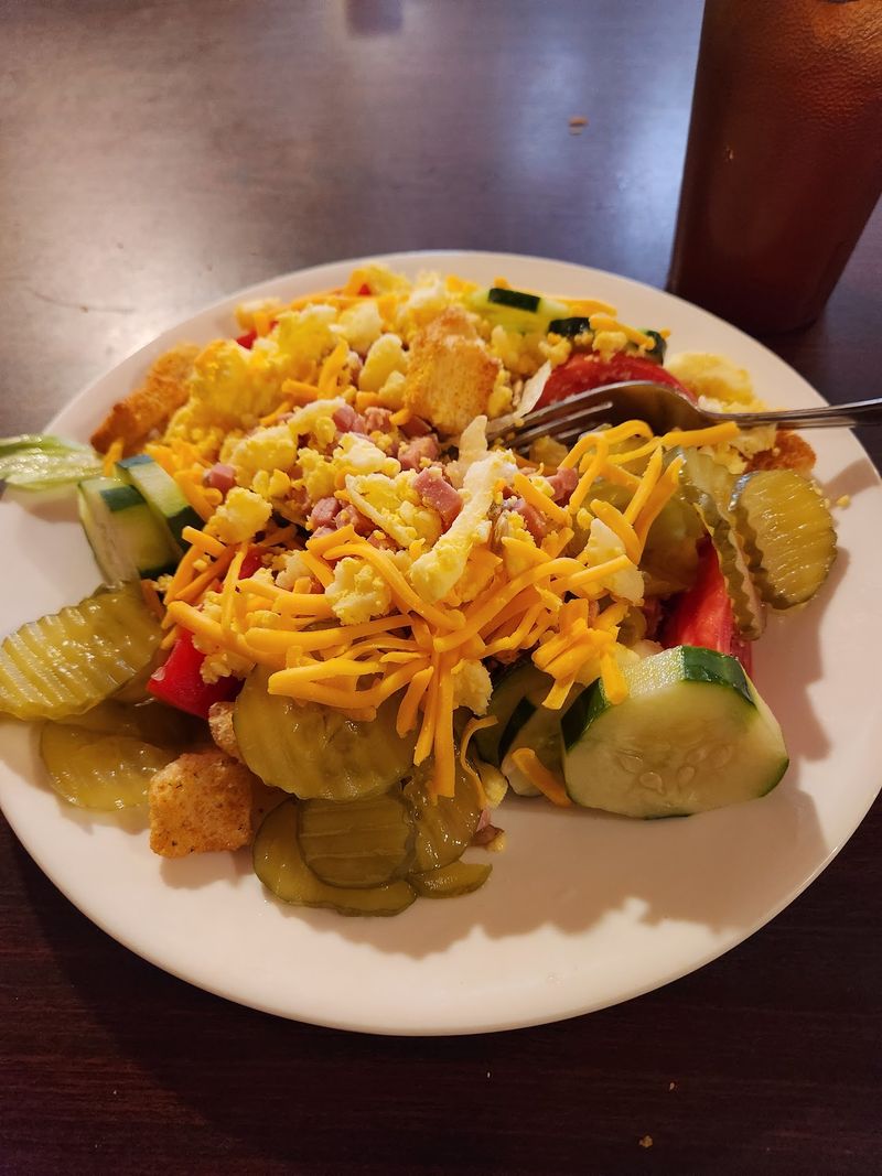 Salad Bar Basics for Lighter Plates Salad Bar Basics for Lighter Plates