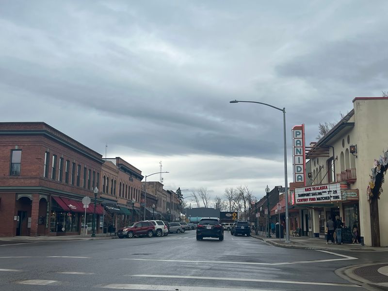 Sandpoint, Idaho Sandpoint, Idaho
