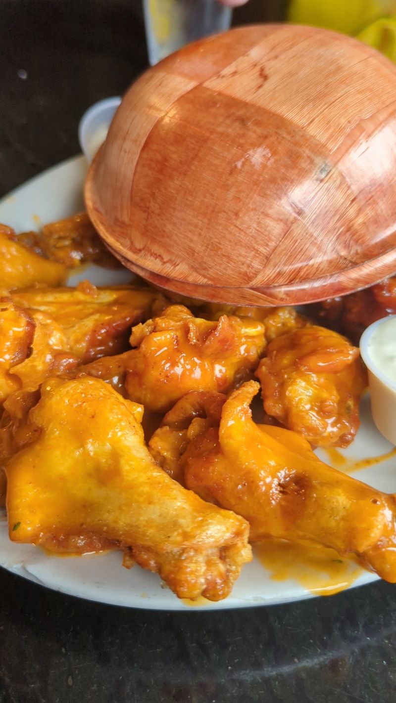 Sauces, Dry Rubs, and Boneless Options