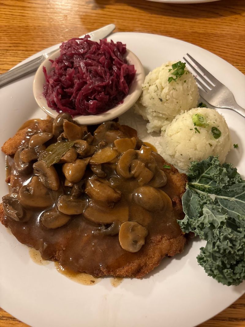 Schnitzel, the Friendly Rival