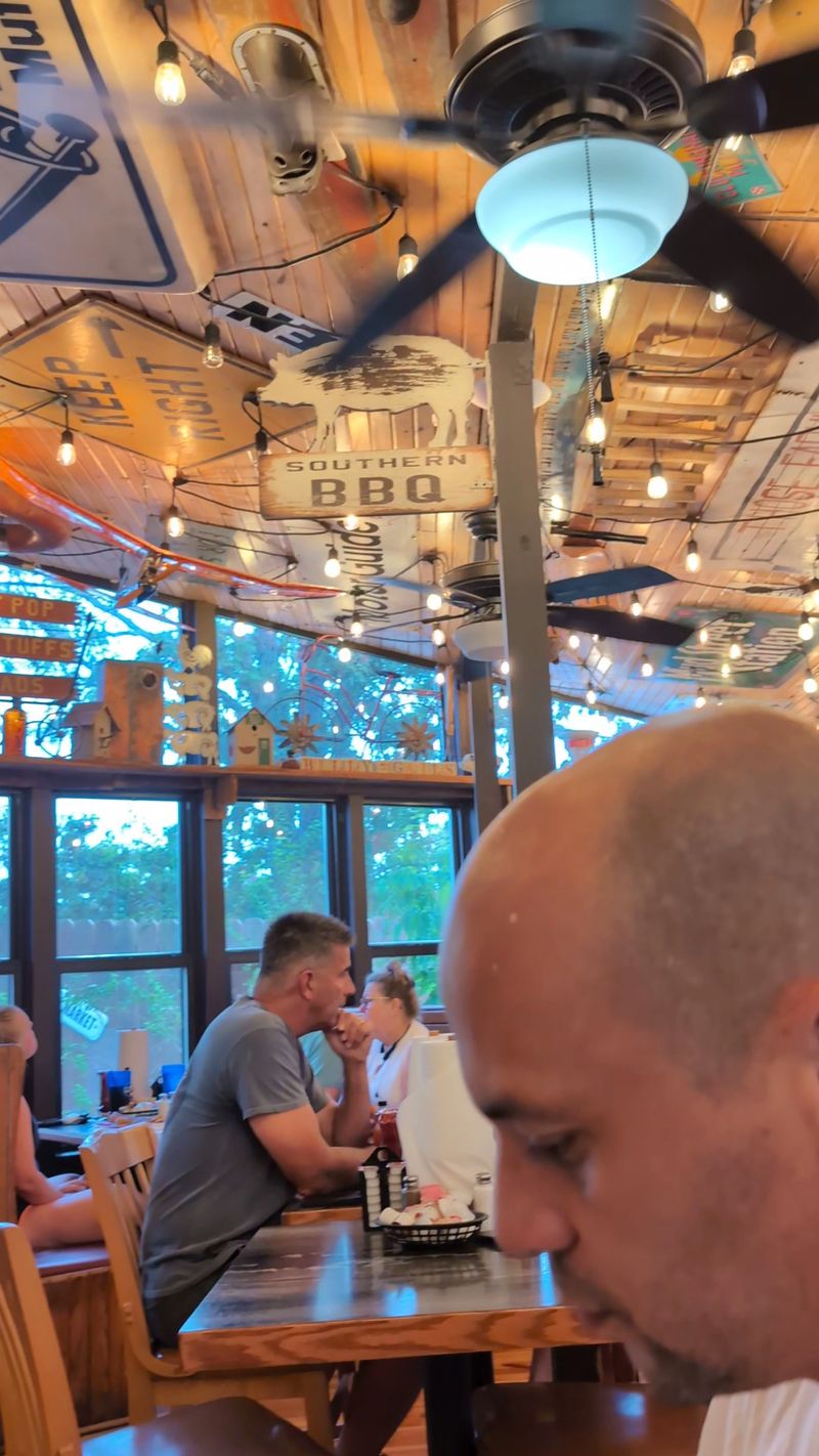 Servers Who Remember the Little Things